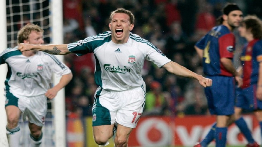 O Craig Bellamy πανηγυρίζει στο παιχνίδι της Liverpool στη Βαρκελώνη το 2007.
