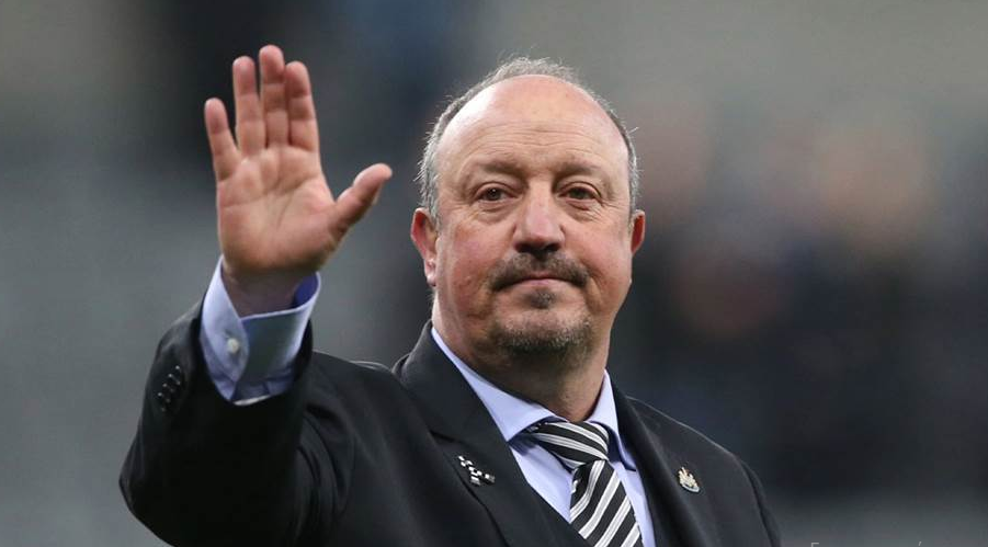 O Rafa Benitez αποχωρεί από τη Newcastle, και οι οπαδοί της Liverpool πήραν το μέρος του.