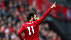 Ο Mo Salah πανηγυρίζει το...πολλοστό γκολ του εναντίον της Bournemouth.