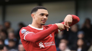 Ξανά σκόραρε εναντίον της Fulham o Trent Alexander-Arnold.